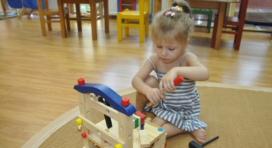 Centrul Montessori pentru copii «Kinder Club»