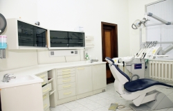 Многопрофильный стоматологический центр «Caracaş-Dental»