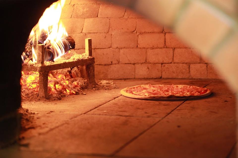 Пиццерия «Berlusconi Pizza»