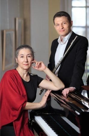 10 ani în duet