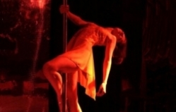 Вперед-назад party или Ночь простых движений в клубе Plus-Show