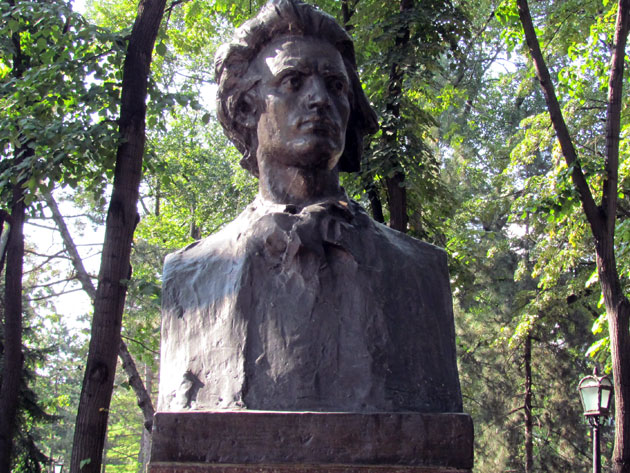Bust of Mihai Eminescu