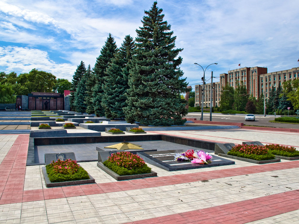 Complexul Memorial de la Tiraspol al ostașilor căzuți pentru eliberarea orașului