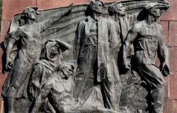 Monumentul "Luptătorilor pentru puterea sovietică"