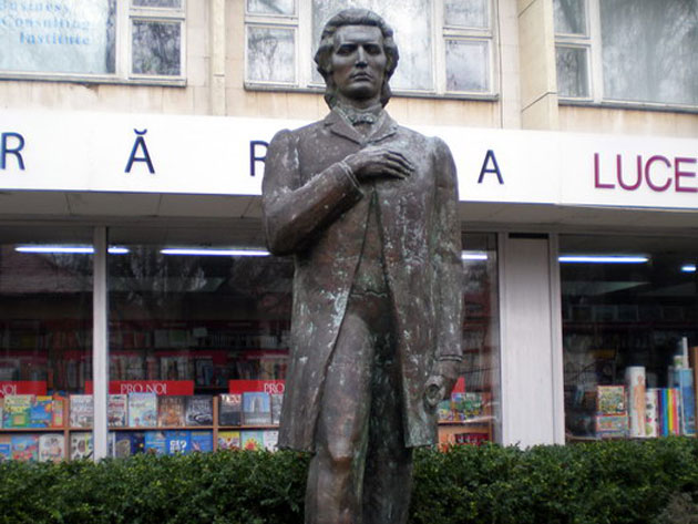 Monumentul Mihai Eminescu