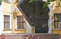 Memorial Monument for Teachers and Students