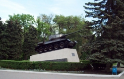 Мемориальный воинский памятник "Воинам-освободителям"