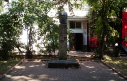 Monument to Nicholas Kostenko