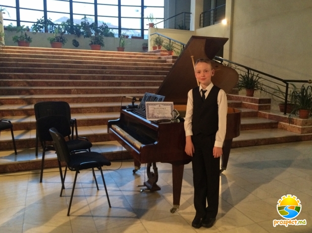 Главный трофей Международного конкурса пианистов “Clara Peia” был присуждён Кристиану Пантелей из Кишинева