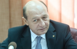 Бэсеску уверен, что евроинтеграция Молдовы закончится объединением с Румынией.