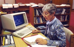 Библиотекарей научат пользоваться компьютерами
