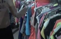 Девушка продавала в своей квартире контрабандную одежду