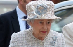 Regina Elisabeta a II-a este tot mai bolnavă?