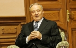 Николаю Тимофти исполнилось 65 лет