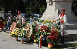 Politicians of the countries laid flowers to the monument of Stefan cel Mare