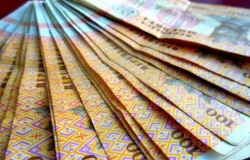С 1 сентября зарплаты деятелей искусства будут увеличены
