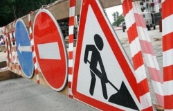 In Chisinau Liviu Deleanu street is blocked in part