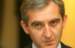 Юрий Лянкэ выразил соболезнования Франции в связи с терактом