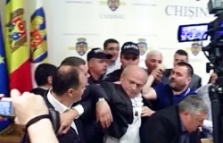 A fight at a meeting of the Municipal Council of Chisinau