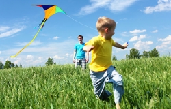 How to entertain your child during the summer holidays?